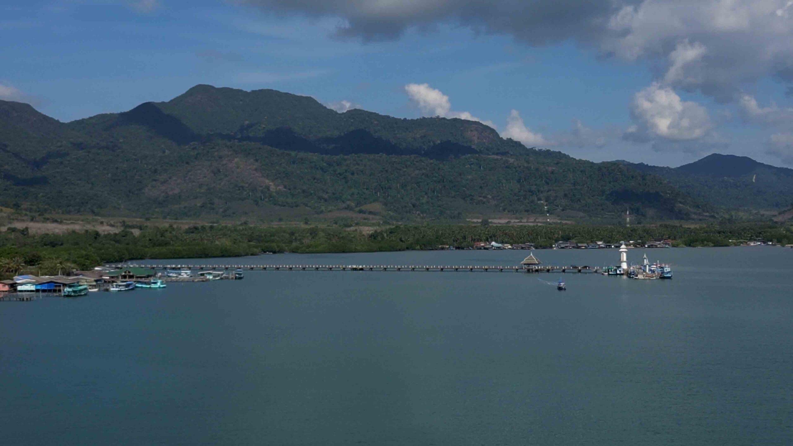 sailing koh chang to Koh Kut Thailand 