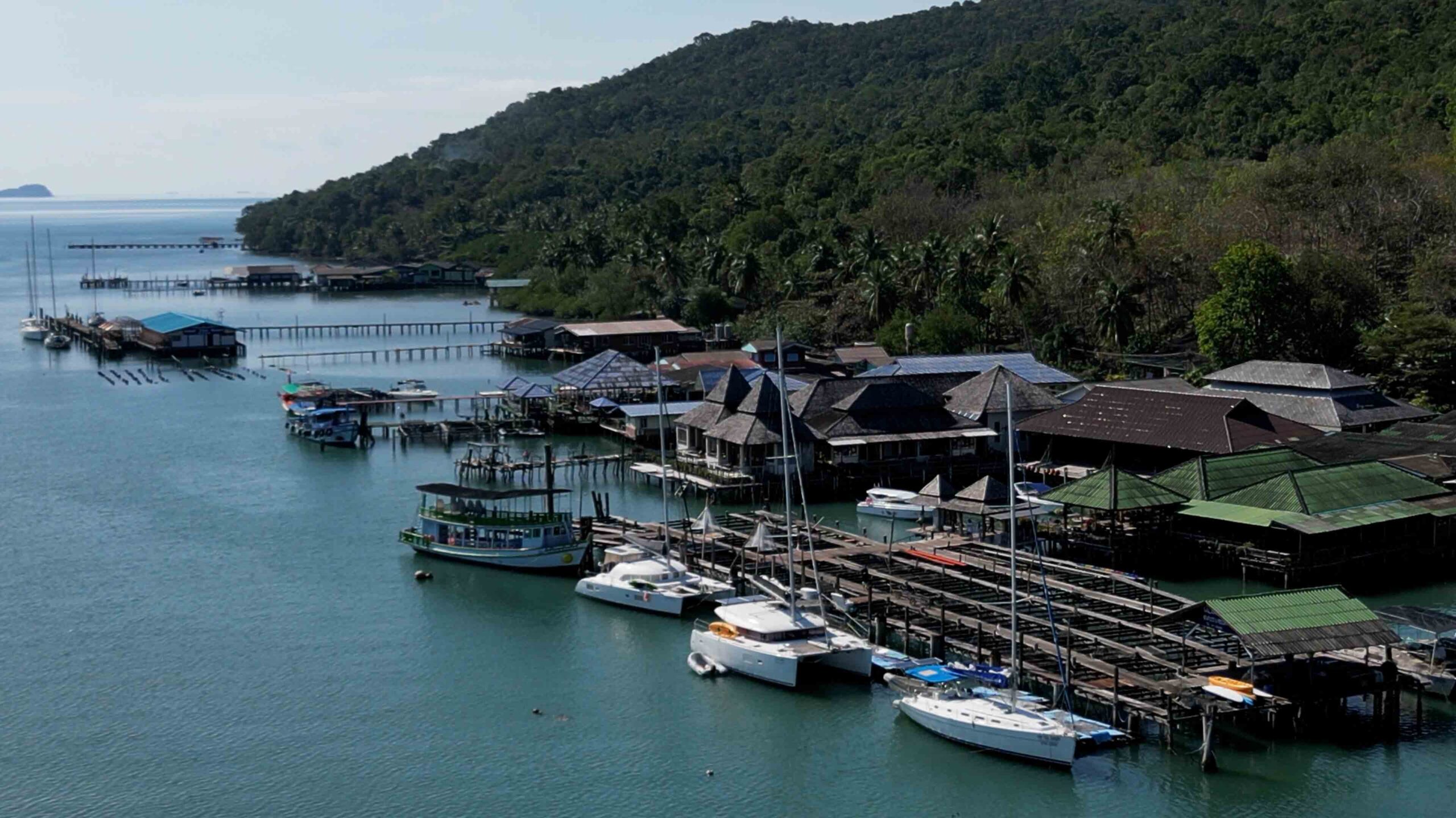 sailing koh chang to Koh Kut Thailand 