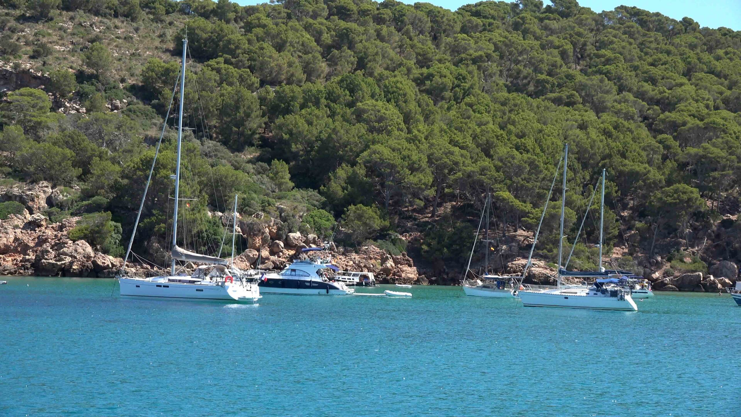 cala d’algaiarens menorca 