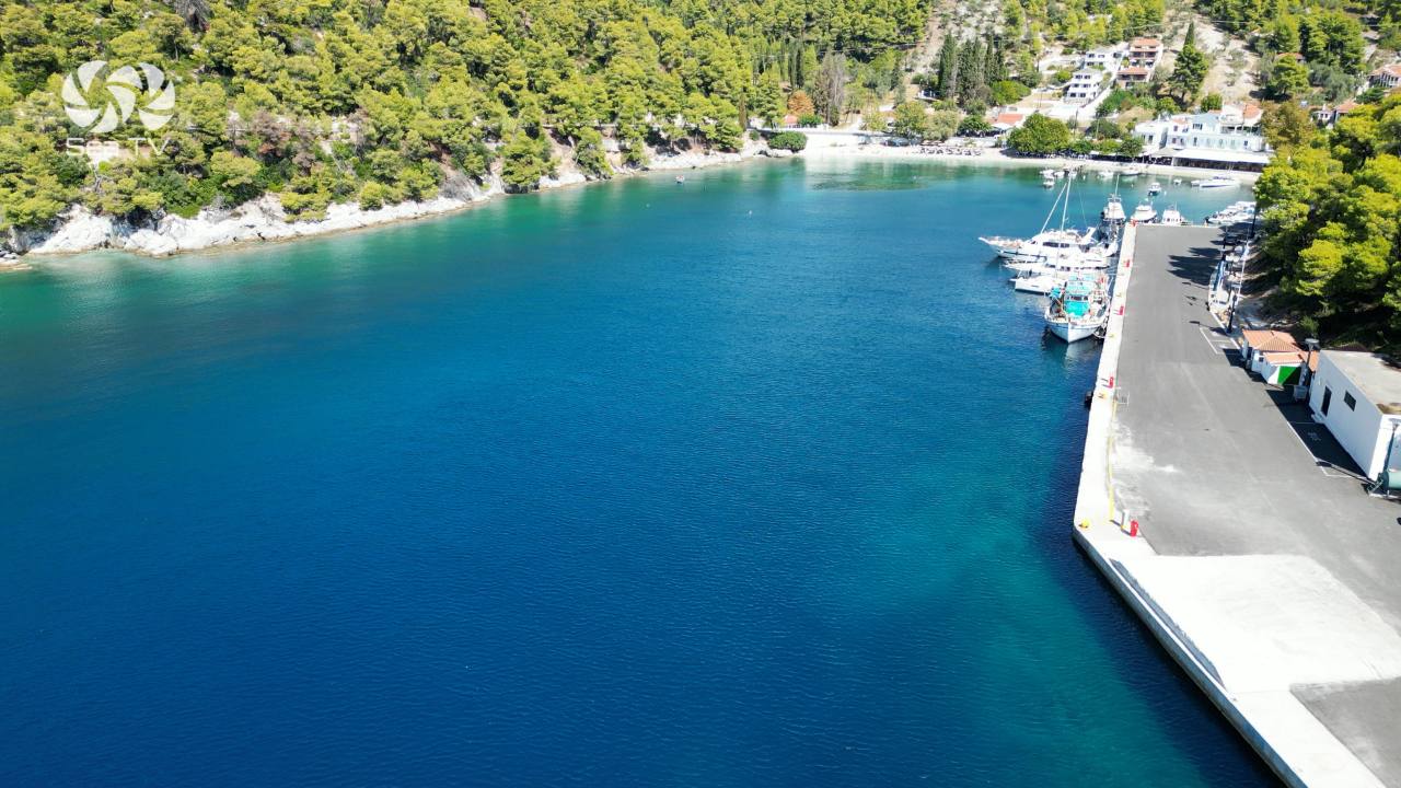 Port Agnontas (Bay Agnontas) best anchorages Skopelos Greece