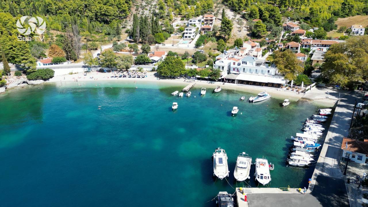 Port Agnontas (Bay Agnontas) best anchorages Skopelos Greece