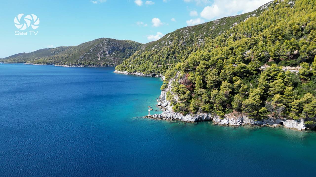Port Agnontas (Bay Agnontas) best anchorages Skopelos Greece
